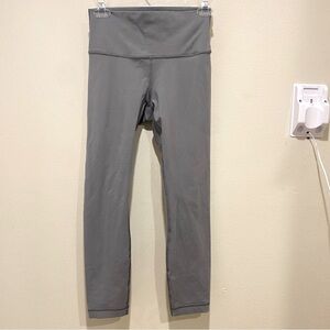 Lululemon grey cropped tall legging